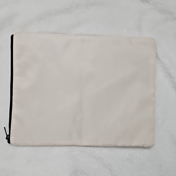 BOOK SLEEVE " BOOKS ARE MY LOVE LANGAUGE ON FRONT WITH ZIPPER TOP - Picture 3 of 6